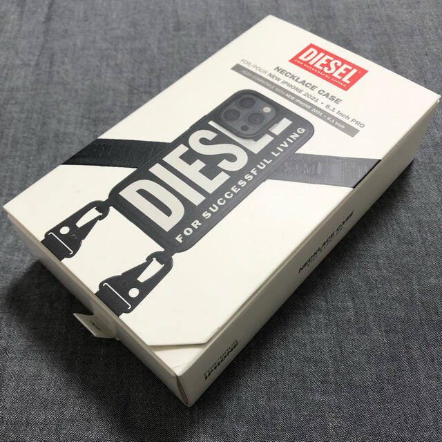 DIESEL(ディーゼル)の新品⭐︎DIESEL iPhone13Pro BK/WH ネックストラップ付き スマホ/家電/カメラのスマホアクセサリー(iPhoneケース)の商品写真