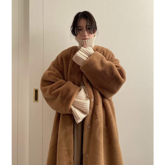 STUDIOUS(ステュディオス)のclane クラネ　リコファー　NO COLLAR LICO FUR COAT レディースのジャケット/アウター(ロングコート)の商品写真