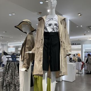 ザラ(ZARA)のZARA ハイウエスト　パンツ　値下げ❗️(ショートパンツ)