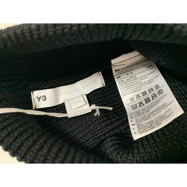 Y-3(ワイスリー)の新品【 Y-3 ワイスリー 】BEANIE ビーニー ブラック ロゴ ニット帽 メンズの帽子(ニット帽/ビーニー)の商品写真