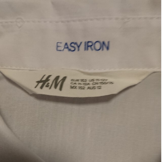 H&M(エイチアンドエム)の状態良好❗H&M ワイシャツ 150cm easy iron 子供  通学発表会 キッズ/ベビー/マタニティのキッズ服女の子用(90cm~)(ブラウス)の商品写真