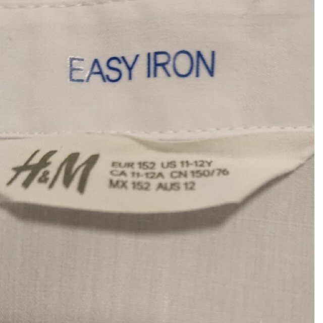 H&M(エイチアンドエム)の状態良好❗H&M ワイシャツ 150cm easy iron 子供  通学発表会 キッズ/ベビー/マタニティのキッズ服女の子用(90cm~)(ブラウス)の商品写真