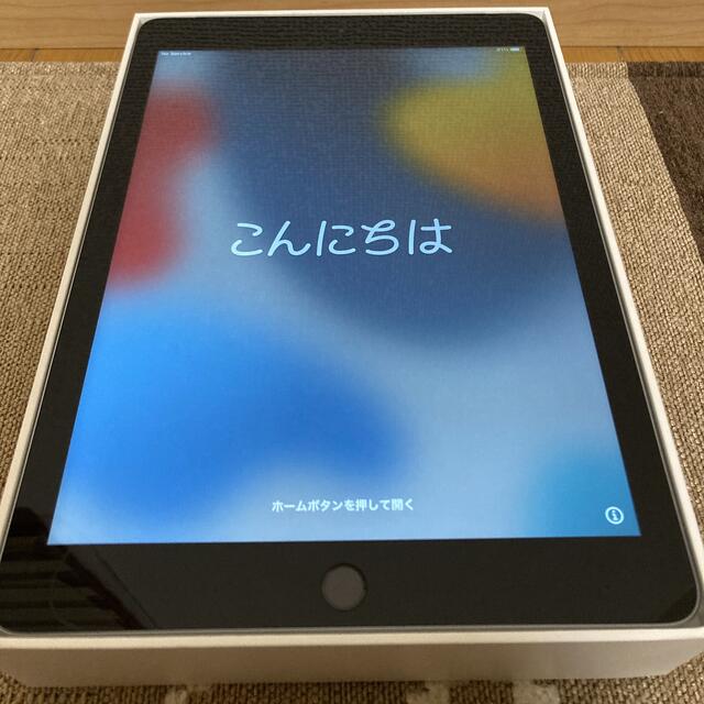 iPad第6世代 32GB Wi-Fi+Cellularモデル スペースグレー