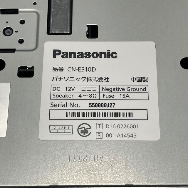 Panasonic(パナソニック)のPanasonic CN-E310D 2018年版 中古美品 Bluetooth 自動車/バイクの自動車(カーナビ/カーテレビ)の商品写真