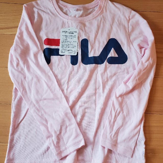 FILA(フィラ)の新品タグ付き　FILA キッズ/ベビー/マタニティのキッズ服女の子用(90cm~)(Tシャツ/カットソー)の商品写真