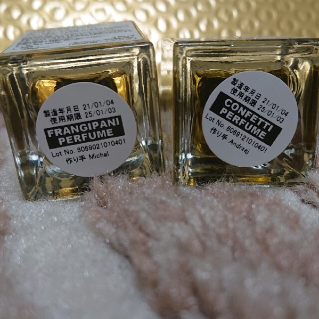 LUSH(ラッシュ)のLUSH FRANGIPANI・CONFTTI セット  コスメ/美容の香水(香水(女性用))の商品写真