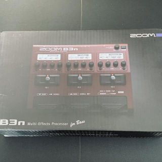 ズーム(Zoom)のB3n Multi-Effects Processor(ベースエフェクター)