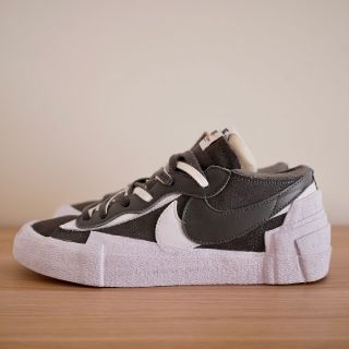 サカイ(sacai)の［箱付き］SACAI × NIKE BLAZER LOW(スニーカー)