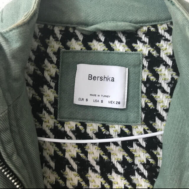 Bershka(ベルシュカ)の千鳥格子アウター レディースのジャケット/アウター(ブルゾン)の商品写真