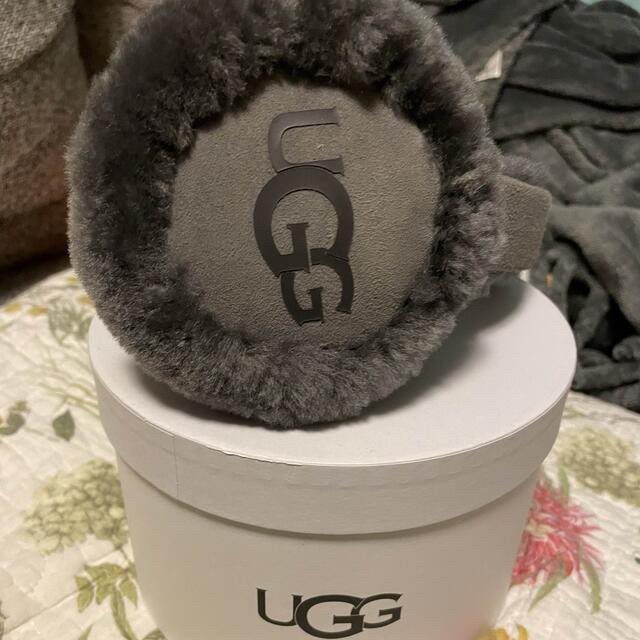 UGG - ☆ＵＧＧ☆耳当て イヤーマフラーグレー✨の通販 by cono's shop