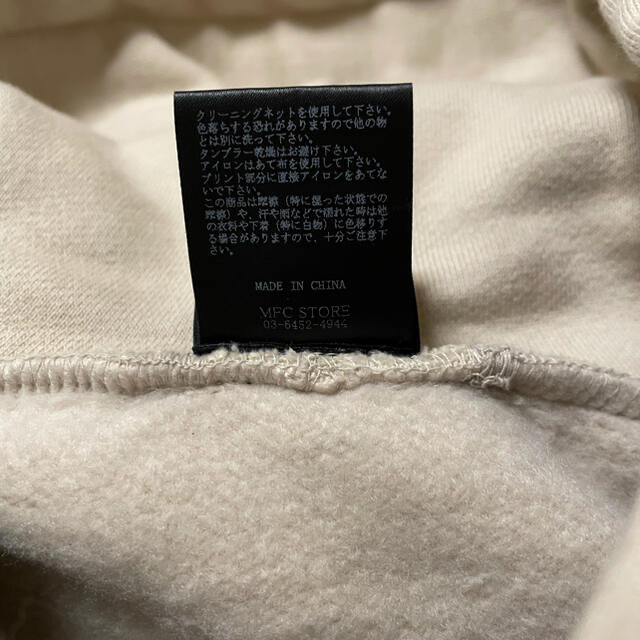 GOD BLESS YOU HOODIE BEIGE XL ベージュ+おまけ メンズのトップス(パーカー)の商品写真