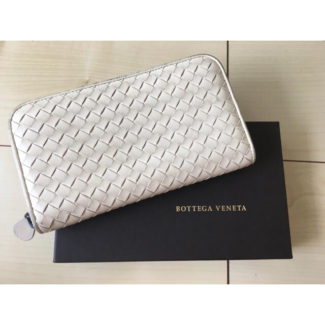 Bottega Veneta(ボッテガヴェネタ)のボッテガ 長財布 レディースのファッション小物(財布)の商品写真