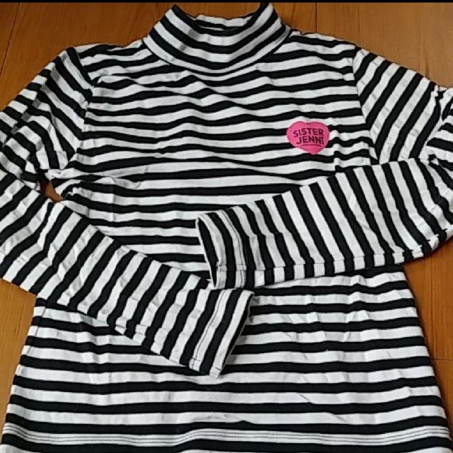 JENNI(ジェニィ)のジェニイ　ボーダー　カットソー　130 キッズ/ベビー/マタニティのキッズ服女の子用(90cm~)(Tシャツ/カットソー)の商品写真