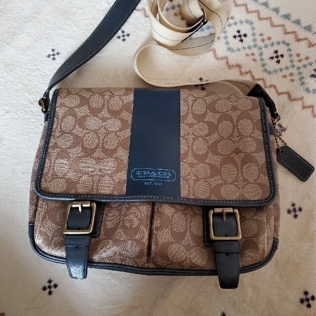 COACH(コーチ)のCOACHショルダーバック メンズのバッグ(ショルダーバッグ)の商品写真