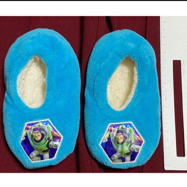 Disney(ディズニー)の 15rkrk 様 専用 未使用♡ ウッディ フォーキー ＋ バズ 計2足ペア キッズ/ベビー/マタニティのキッズ靴/シューズ(15cm~)(スリッパ)の商品写真
