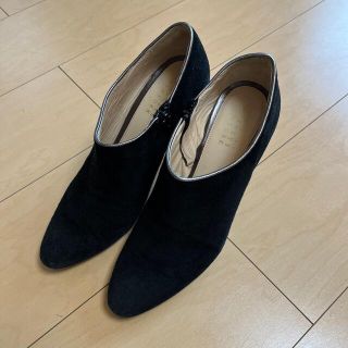 バーニーズニューヨーク(BARNEYS NEW YORK)の超美品★★ブーティー　スエード★★バーニーズ ニューヨーク(ブーティ)