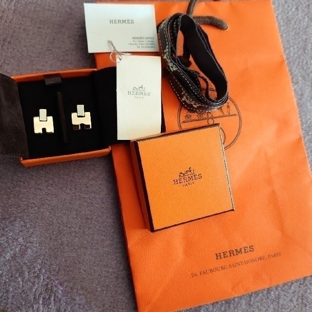 エルメス HERMES ピアス アイリーン 金属素材 ゴールド×アイボリー ...