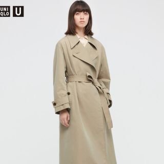 ユニクロ(UNIQLO)のユニクロU トレンチコート　Mサイズ　カーキ(トレンチコート)