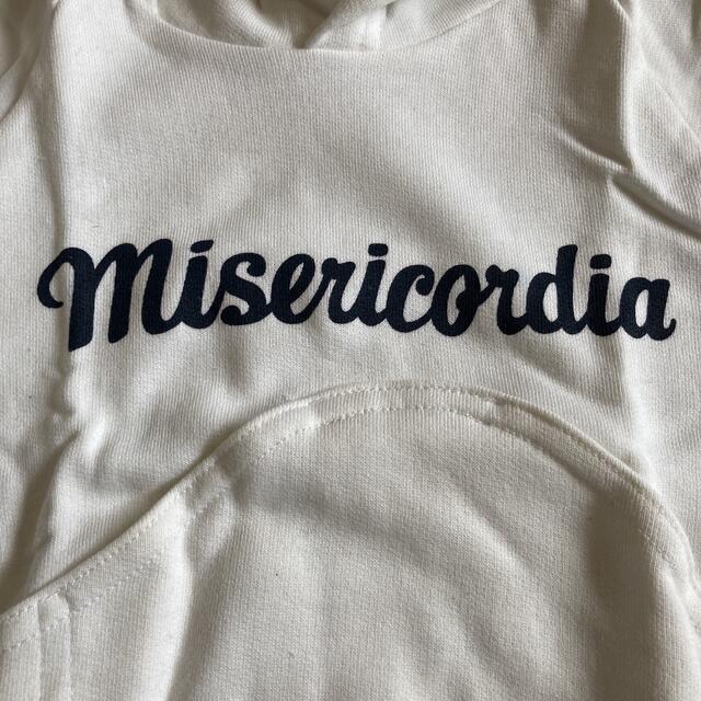 Misericordia(ミサリコーディア)のMisericordia ミゼリコルディア　キッズ　ホワイト　パーカー　2 キッズ/ベビー/マタニティのキッズ服男の子用(90cm~)(ジャケット/上着)の商品写真