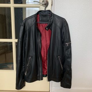 ザラ(ZARA)のZARA ライダース　黒色(ライダースジャケット)