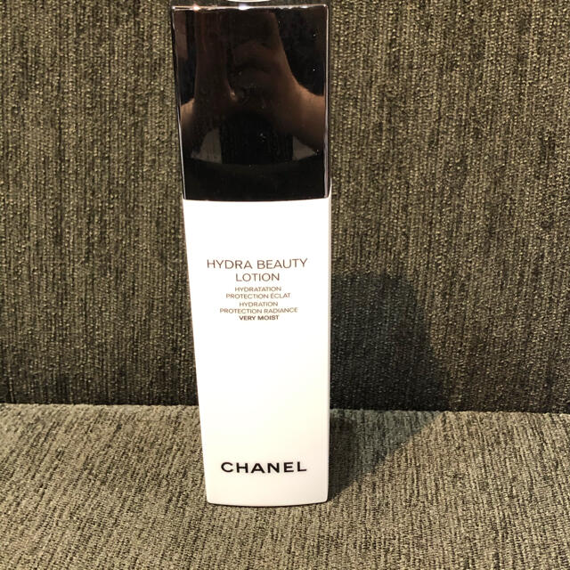 CHANEL(シャネル)の☆シャネル　イドゥラ　ビューティ　ベリーモイスト　ローション☆ コスメ/美容のスキンケア/基礎化粧品(化粧水/ローション)の商品写真