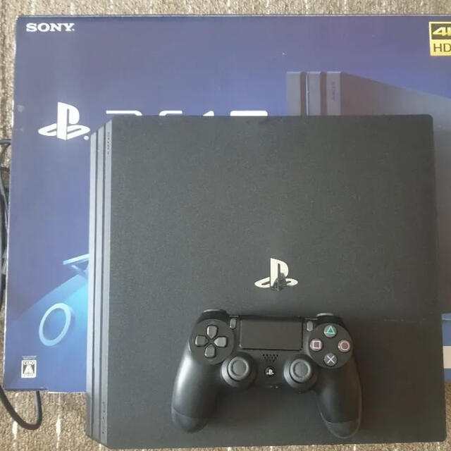 PS4 pro 1tb  CUH-7100B