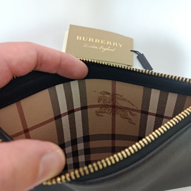 BURBERRY(バーバリー)のBURBERRY　クラッチバッグ　ポーチ メンズのバッグ(セカンドバッグ/クラッチバッグ)の商品写真