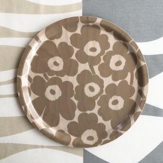 マリメッコ(marimekko)の新品 marimekko PIENI UNIKKO ウニッコ トレイ ブラウン(食器)