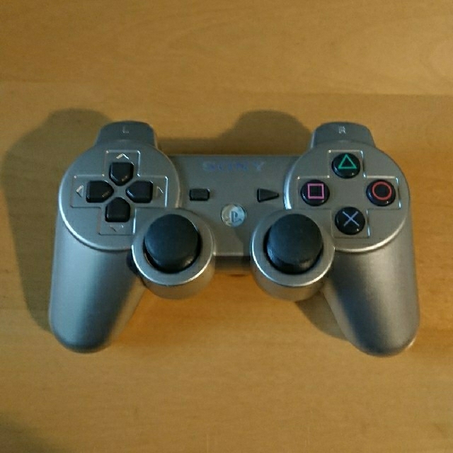 PlayStation3(プレイステーション3)のSONY PS3 ワイヤレスコントローラー（SIXAXIS）軽量版　動作品 エンタメ/ホビーのゲームソフト/ゲーム機本体(その他)の商品写真