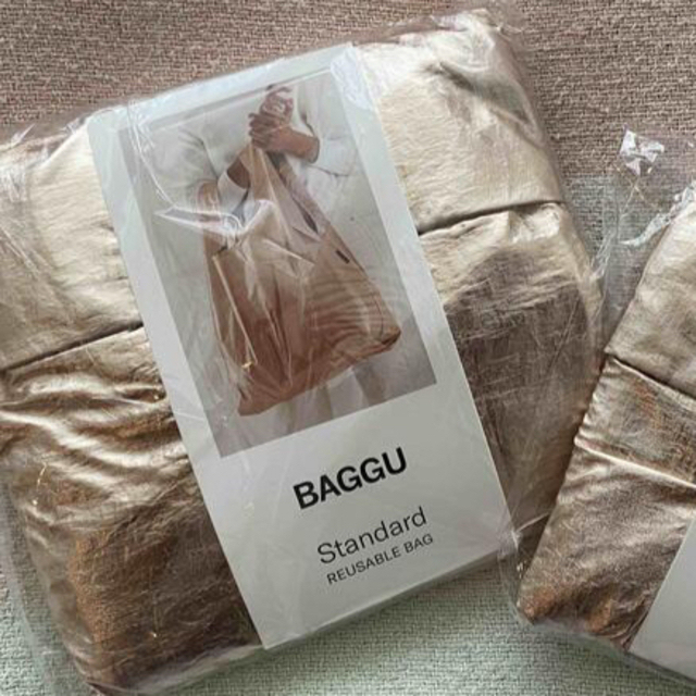専用　新品 未使用 BAGGU standard ピンクゴールド シルバーセット レディースのバッグ(エコバッグ)の商品写真