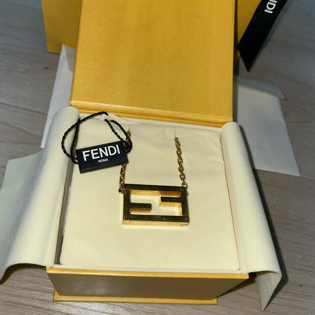 FENDI ネックレス