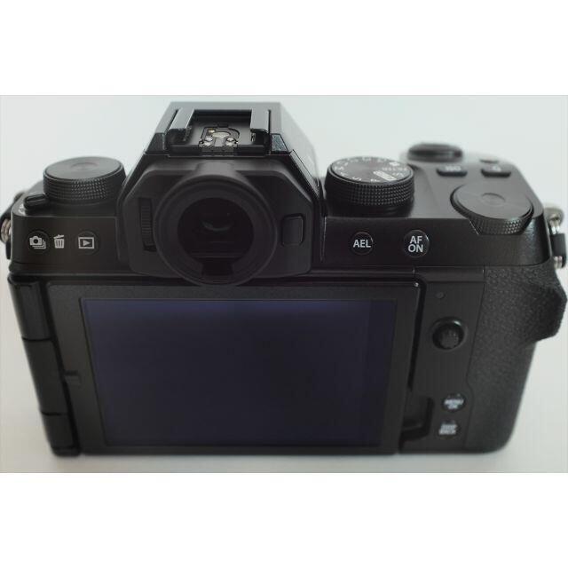 富士フイルム(フジフイルム)のフジフィルム X-S10ボディ+XF18-55レンズ+おまけ有 スマホ/家電/カメラのカメラ(ミラーレス一眼)の商品写真