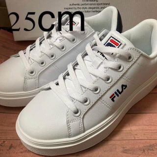 フィラ(FILA)のFILA スニーカー　BTS21AW collectionホワイト/25cm(スニーカー)