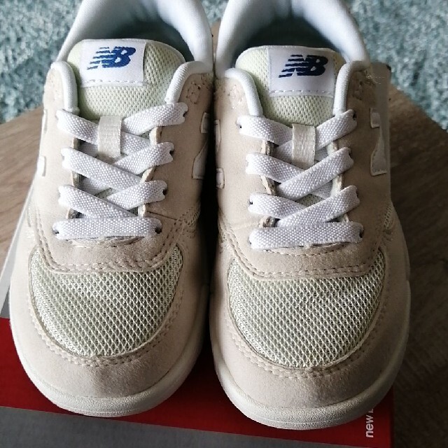 New Balance(ニューバランス)の新品★new balance　16,5 キッズ/ベビー/マタニティのキッズ靴/シューズ(15cm~)(スニーカー)の商品写真