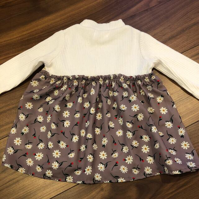 バースデー　長袖花柄チュニック キッズ/ベビー/マタニティのキッズ服女の子用(90cm~)(Tシャツ/カットソー)の商品写真