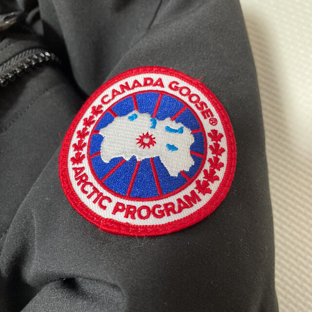 CANADA GOOSE(カナダグース)のカナダグース　ブロンテ　ブラック　Sサイズ レディースのジャケット/アウター(ダウンジャケット)の商品写真