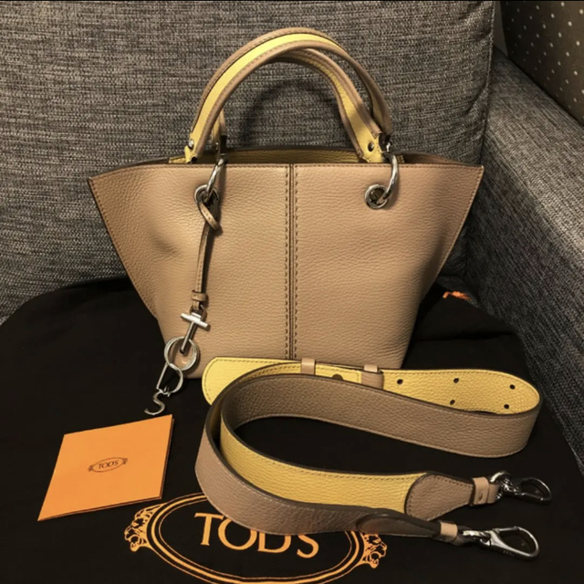 TOD'S(トッズ)のTOD'S ジョイトート　2wayバッグ レディースのバッグ(ハンドバッグ)の商品写真