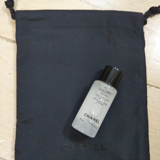 CHANEL(シャネル)の新品　CHANEL　ル　リフト　ローション　サンプル　2点 コスメ/美容のスキンケア/基礎化粧品(化粧水/ローション)の商品写真