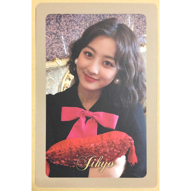 TWICE ジヒョ JIHYO The years ofYes ベージュ トレカ エンタメ/ホビーのCD(K-POP/アジア)の商品写真