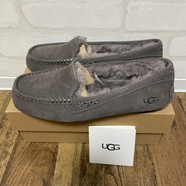 UGG(アグ)の新品　正規品 ugg アンスレー　サンダークラウド 24cm 1106878 レディースの靴/シューズ(スリッポン/モカシン)の商品写真