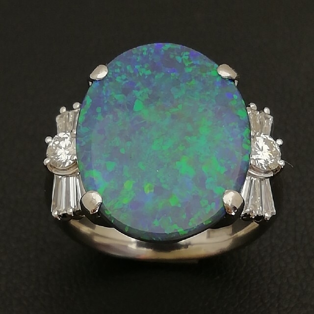 好きに Pt900⚪天然ブラックオパール4.01ct ✨ダイヤ✨0.55ct宝石指輪