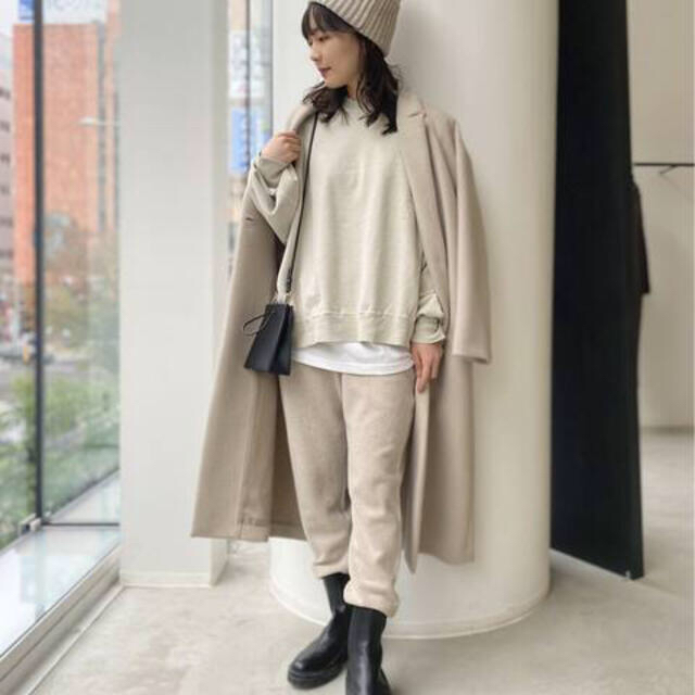 L'Appartement DEUXIEME CLASSE(アパルトモンドゥーズィエムクラス)のアパルトモン Feminity Knit PANTS レディースのパンツ(カジュアルパンツ)の商品写真