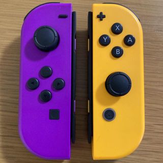 ニンテンドースイッチ(Nintendo Switch)のジョイコン　 Lネオンパープル　Rネオンオレンジ(家庭用ゲーム機本体)