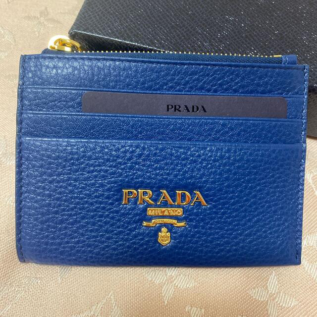 PRADA コインケース 1