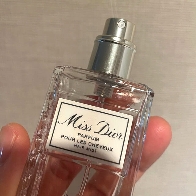 Dior(ディオール)のミスディオール　ヘアフレグランス　30ml コスメ/美容のヘアケア/スタイリング(ヘアウォーター/ヘアミスト)の商品写真