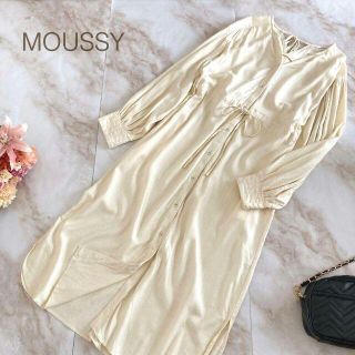 マウジー(moussy)の美品　マウジー　MOUSSY　タックスリーブ　シャツワンピース　長袖　ドロスト(ロングワンピース/マキシワンピース)