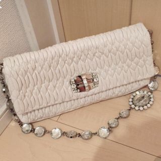 miumiu ショルダーバッグ ホワイト 白 ビジュー