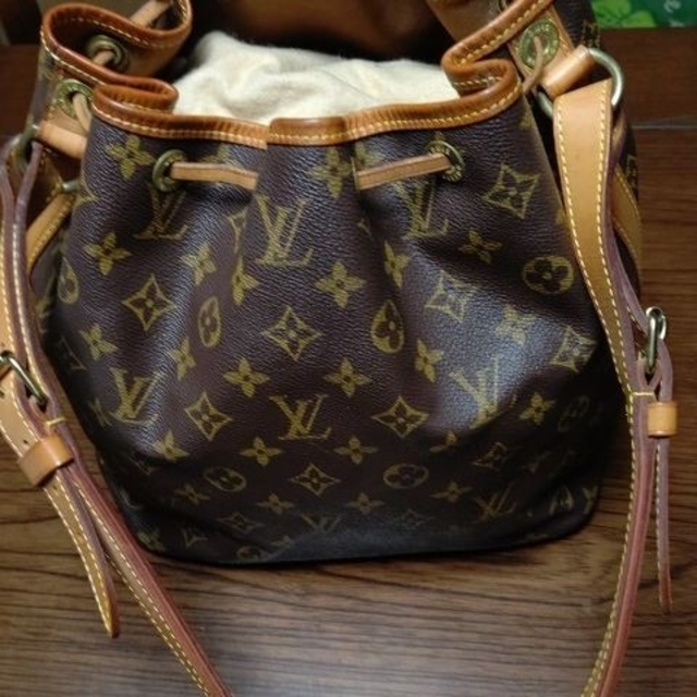 LOUIS VUITTON(ルイヴィトン)の♞美品♞ルイヴィトン·プチ·ノエ レディースのバッグ(ショルダーバッグ)の商品写真