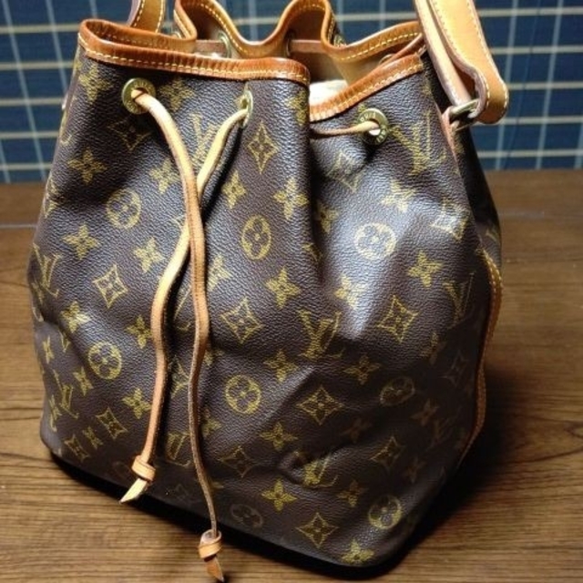 LOUIS VUITTON(ルイヴィトン)の♞美品♞ルイヴィトン·プチ·ノエ レディースのバッグ(ショルダーバッグ)の商品写真