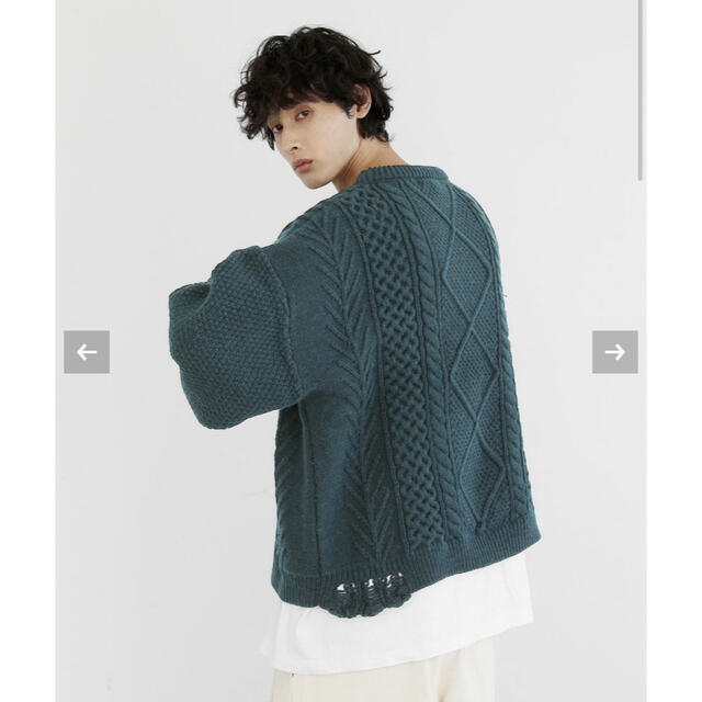 VICTIM(ヴィクティム)のDAMAGE CABLE KNIT ビッグシルエットダメージケーブルニット メンズのトップス(ニット/セーター)の商品写真